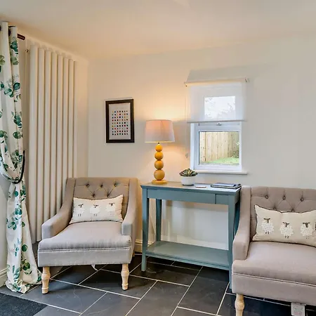 4 Bed In 95739 Holiday home Bassenthwaite