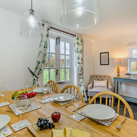 Дом отдыха 4 Bed In 95739